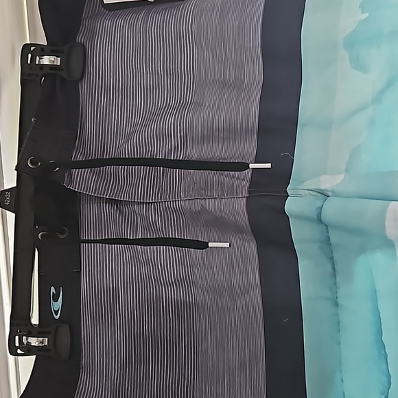 Swimtrunks - Picture 2 of 3